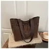 Bolso de mano retro transfronterizo, Nuevo bolso de hombro de moda con estampado de leopardo, Diseño de nicho casual y versátil, Bolso de mano de gran capacidad