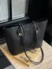 Bolsa de Ombro Elegante e Versátil, Modelo Simples 2025 Novo, Bolsa Tote de Ombro de Alta Qualidade e Grande Capacidade, Bolsa para Noivas de Outono e Inverno