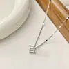 Collar Minimalista Colgante Cubo para Mujer, Cadena de Clavícula Versátil Creativa Personalizada Cubo de Rubik Cadena de Cuello de Moda Nicho