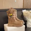 Botas tipo Martin gruesas con suela de plataforma y flecos estilo post-apocalíptico para mujer, nuevo estilo Otoño/Invierno 2026, para personas menudas, punta redonda, retro, adelgazantes, holgadas