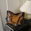 Bolsa de Couro Camurça para Mulheres, Nova Tendência Outono e Inverno 2026, Bolsa Transversal, Bolsa de Ombro, Bolsa Tote Grande Capacidade para o Dia a Dia