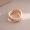 Pulsera Redonda de Acrílico con Degradado Transfronteriza Europea y Americana, Lujo Ligero, Diseño de Nicho de Alta Gama, Joyería de Mano Irregular para Mujeres