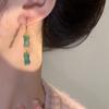 Nuevos pendientes de bambú asimétricos explosivos chinos con hebilla de oreja, estilo femenino, ligeros, de lujo, para celebridades de Internet, pendientes que combinan con todo, pendientes exquisitos.