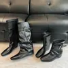 Botas retrô conversíveis duas formas, estilosas, descoladas e na moda 2026, com fivela de cinto, botas longas de cano reto para mulheres, design de cano de bota de alta qualidade