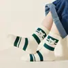 Meias infantis primavera novas meias cano alto meninos esportes tendência meias cano alto alta elasticidade conforto fabricantes de Zhuji atacado