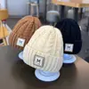 Touca de Bebê Outono e Inverno Aconchegante e Quente de Tricô para Meninos e Meninas, Touca de Inverno Versátil à Prova de Vento