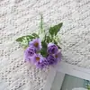 Flor artificial pequeno cabo crisântemo botão simples fresco flor de seda comércio exterior atacado diamante pequeno buquê de rosas decoração de mesa de jantar