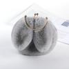 Bolso de peluche para mujer, bandolera portátil de princesa, bolso de peluche de piel sintética, nuevo estilo, bolso con cadena y orejas de conejo a juego.