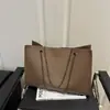 Bolsa Feminina Grande Capacidade Estilo Europeu e Americano, Tendência e Única, Novo Modelo Primavera 2026, Bolsa Tote Personalizada com Alça de Corrente e Alça de Ombro