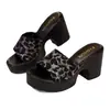 Sandalias de Tacón Alto con Bloques de Color de Talla Grande de Comercio Exterior Europeo y Americano 2026 Verano Nuevos Sandalias de Tacón Grueso con Punta Abierta y una Sola Tira para Mujer Venta al por Mayor