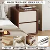 Armario de almacenamiento de mesita de noche estilo vintage 2026 nuevo modelo para dormitorio del hogar, pequeño armario de almacenamiento de mesita de noche estilo crema de madera maciza