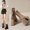 Botas de Moda de Tacón Super Alto 2024 Otoño e Invierno Nuevo Estilo Europeo y Americano Impermeables Plataforma Punta Cuadrada Botines Tacón Grueso Gamuza Botas Martin Mujer