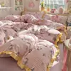 Novo Conjunto de Capa de Edredom Estilo Renda Espessa Sanrio Quatro Peças, Lençol de Cima e Lençol com Elástico, Conjunto de Roupa de Cama de Três Peças para Camas de Estudante