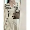 Camisa Henley de rayas de color contrastante con cuello camisero para mujer, estilo otoño e invierno, elegante capa interior de punto, corte ajustado, top de cuello en V