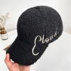 Gorra de Béisbol de Lana de Cordero para Niños Otoño e Invierno Gorra Bordada con Letras Coreanas Ala Ancha Cara Pequeña Cálida Gorra Deportiva