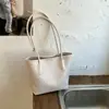 Bolsa Grande Capacidade Feminina 2026 Novo Estilo Tendência Verão Toque de Luxo Textura Trançada Bolsa de Ombro Único Bolsa Tote Saco para o Dia a Dia