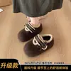 Zapatos Birkenstock con forro de felpa de invierno, lazo bordado, nuevo modelo 2026, zapatos de algodón peludo completamente cubiertos, zapatos cálidos y que aumentan la altura para mujer