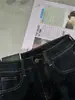 Shorts de mezclilla ajustados estilo "hot girl" americano de talla grande con pedrería y bordes doblados para mujer, pantalones cortos ajustados elásticos para el verano que realzan las caderas
