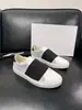 Zapatos slip-on de cuero genuino estilo callejero superventas transfronterizos, zapatillas vintage de caña baja con correa elástica, directo de fábrica