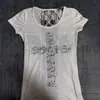 Camiseta Feminina Y2K Gótica Dark Retro com Design de Strass, Cintura Marcada, Slim-Fit, Nova Tendência Europeia e Americana 2026