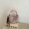 Bolso de mujer único retro esmerilado, nuevo bolso cruzado versátil otoño e invierno 2026, bolso de mano pequeño exquisito y súper popular