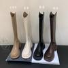 Botas Altas Super Macias com Solado Grosso para Outono e Inverno Forradas com Lã Boca em V Aparência Emagrecedora Botas de Cavaleiro Acima do Joelho