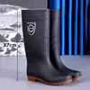 Botas de Chuva Simples e Quentes com Forro de Lã, Destacáveis, Antiderrapantes, Fosco, para Homens e Mulheres, Botas de Chuva Altas Femininas, Sapatos Aquáticos Masculinos
