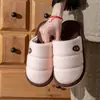 Pantuflas de felpa de invierno para hombre, nuevo estilo 2026, antideslizantes para interiores, cálidas y de algodón con forro polar para hombre