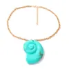 Colar feminino multi-colorido com pingente de concha, estilo de férias criativo e personalizado, simples e versátil, para o dia a dia