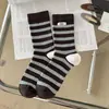 Calcetines de Otoño e Invierno para Mujer en Colores Macarrón, Calcetines de Tela con Rayas Regulares, Calcetines para Mujer de Algodón Peinado Sin Costuras Estilo Coreano Casual de Color Contrastante