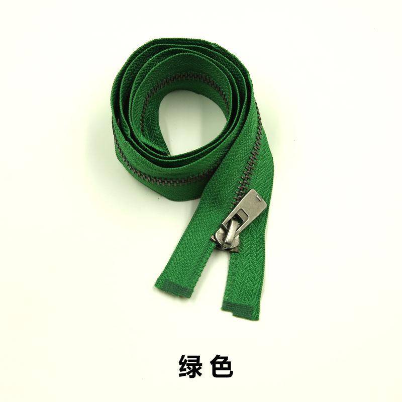 绿色