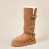 Botas de neve fashion quentes, com sola grossa, de cano médio para mulheres, novo estilo de inverno 2026 com fivela, design pequeno inspirado em Chanel, botas de algodão do Nordeste