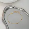 Chapado Electrolítico en Oro Real Zirconia Microincrustada Joyería de Mano Elegante Diseño de Nicho para Mujer Pulsera Geométrica Cubo de Azúcar Pulsera Estilo Ins