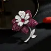 Broche de Flor de Zirconia Diamante Morado Elegante Vintage Lujo Ligero Brillante Ramo de Plantas Pin Corsage para Mujer