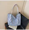 Bolsa de Lona Artística Casual de Gran Capacidad 2025 Primavera Nueva Estilo Coreano Rayas Moda Bolso de Mano Bolso de Hombro