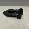 Scarpins femininos de couro de ovelha com salto bloco, nova coleção 2026, saltos altos clássicos e elegantes com laço, sapatilhas de couro macio
