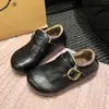 Sandálias Birkenstock de couro com sola grossa, salto embutido e forro de pelo para mulheres, novo estilo 2026, sapatos de inverno femininos, slip-on, sapatos de algodão para neve, mulheres