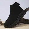 Nuevos zapatos de hombre para verano, zapatillas slip-on de punto fly transpirables, zapatos calcetín negros ligeros, zapatillas de correr de malla casual para hombre