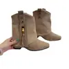 Novas botinhas de salto alto plataforma, bota de perna larga fashion, estilo western 2026 com franjas e bico fino, botas femininas versáteis para o outono