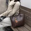 Bolso de mano grande, moderno y único para mujer, nueva colección otoño 2026, elegante bolso de hombro para ir al trabajo, bolso tote para el trabajo y salidas