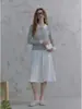 Suéter de punto trenzado estilo francés minimalista de cuello alto para mujer, casual de principios de otoño, rejuvenecedor, corte ajustado, cárdigan de punto base de manga larga con patchwork