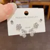 Moda Coreana y Japonesa Dulce Versátil Estilo Fresco Flor de Diamante Completa Cerezo Juego de Pendientes de Tres Piezas Pendientes Pequeños Sencillos Venta al por Mayor