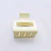 Presilha Quadrada Simples Preta Fosca de Tamanho Médio para Cruzamento de Fronteiras para a Parte de Trás da Cabeça Penteado Meio Preso Rabo de Cavalo Alto Acessórios de Cabelo para Mulheres
