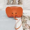 Bolsa de Elefante Bebé Tailandés Monedero de PU de Gran Venta Colgante de Llavero Estilo Japonés Titular de Tarjeta Creativo Bolsa con Cremallera para Labial