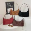 Bolsa de ombro única em camurça cruzada para mulheres, bolsa de axila fosca retrô, bolsa feminina de grande capacidade para o dia a dia, bolsa tote de alta qualidade