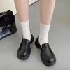 Otoño 2024 Nuevos Zapatos Pequeños de Estilo Británico Retro para Mujer Más Fáciles de Combinar Suela Gruesa para Aumentar la Altura Mocasines Slip-On Zapatos Individuales