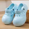 NovedadSandalias tipo zueco con suela gruesa para niña, que aumentan la altura, cómodas, ligeras, transpirables, zapatillas de doble uso