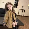 Gabardina para Niña 2026 Otoño Nuevo Estilo Vintage Cuello Solapa Casual Top Estilo Británico para Bebé Abrigo