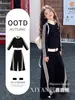 Conjunto de Roupa de Outono para Meninas 2026 Novo Super Quente Conjunto Esportivo de Duas Peças para Menininhas Jaqueta Estilosa da Moda Street Style Infantil