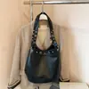 Moda 2026 Nova Bolsa de Ombro Única de Grande Capacidade de Nicho Textura Simples Casual Versátil para o Dia a Dia e Trabalho Bolsa Feminina de Axila